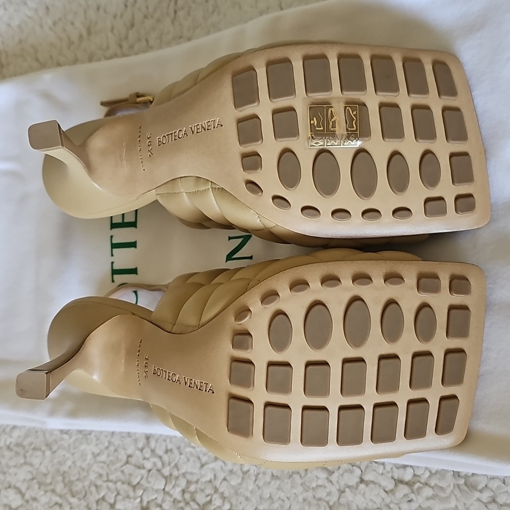 Bottega Veneta Beige Quilted Slingback Heels, Size 36.5/US 6.5 - Picture 5 of 6